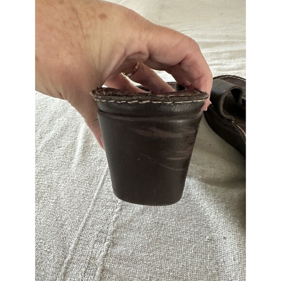 A2 Aerosoles Brown 2.75" Wedge Platform Sandal Size 7.5 Wide Leather Strap - Picture 5 of 9